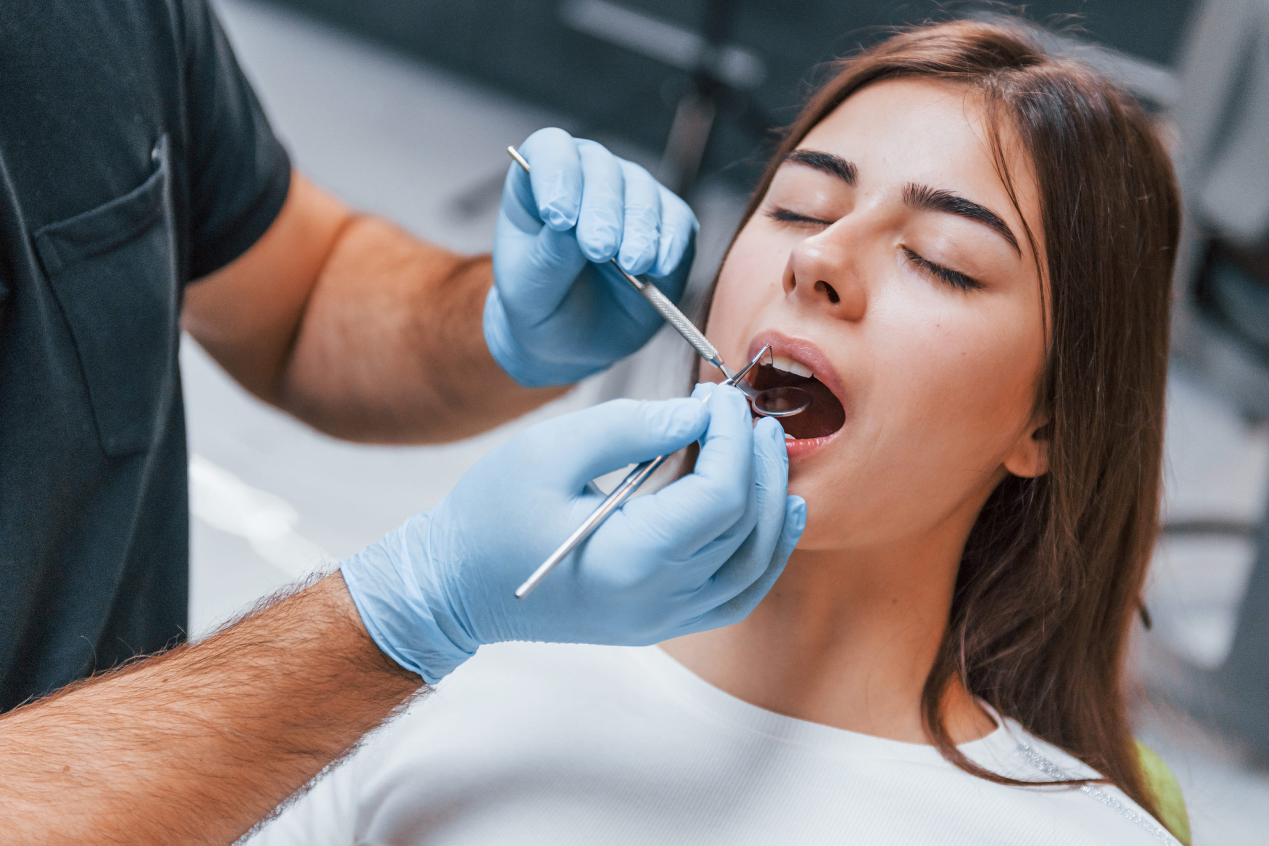 Best Tooth Extraction in Trivandrum | Darling Dental Care