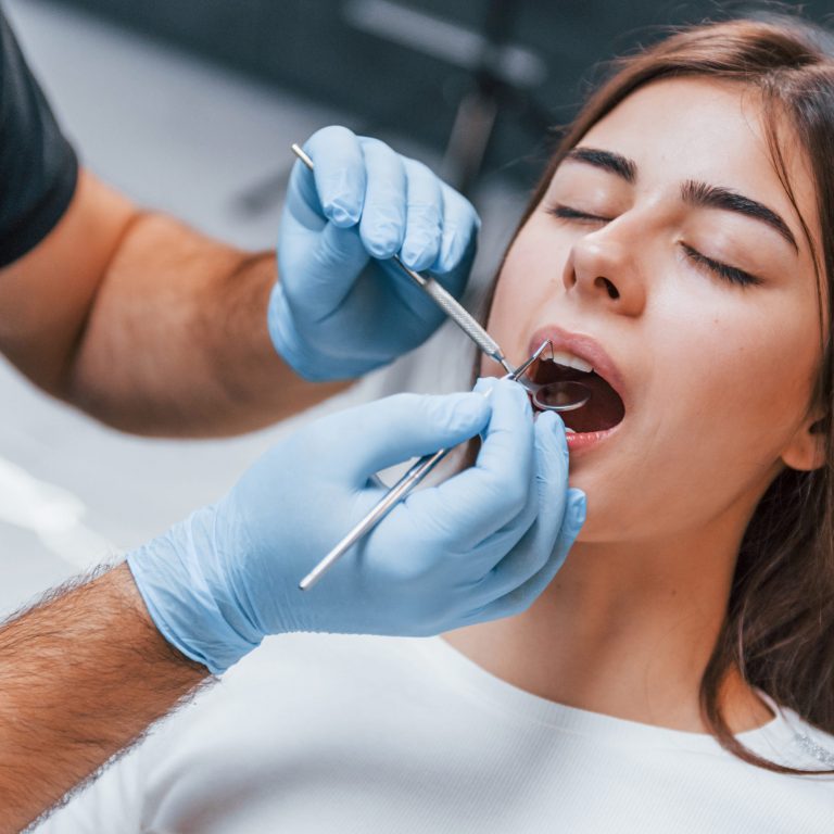 Best Tooth Extraction in Trivandrum | Darling Dental Care